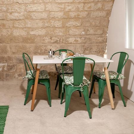 La Pergola Apt In The Heart Of Bari Exterior photo